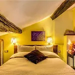 Hotel Luxury Montegiordano Centro 3*